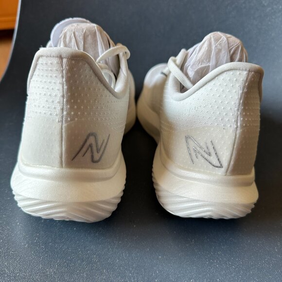 New Balance Fuelcell Rebel v3 - New with box - Men's 12 D - Picture 7 of 11